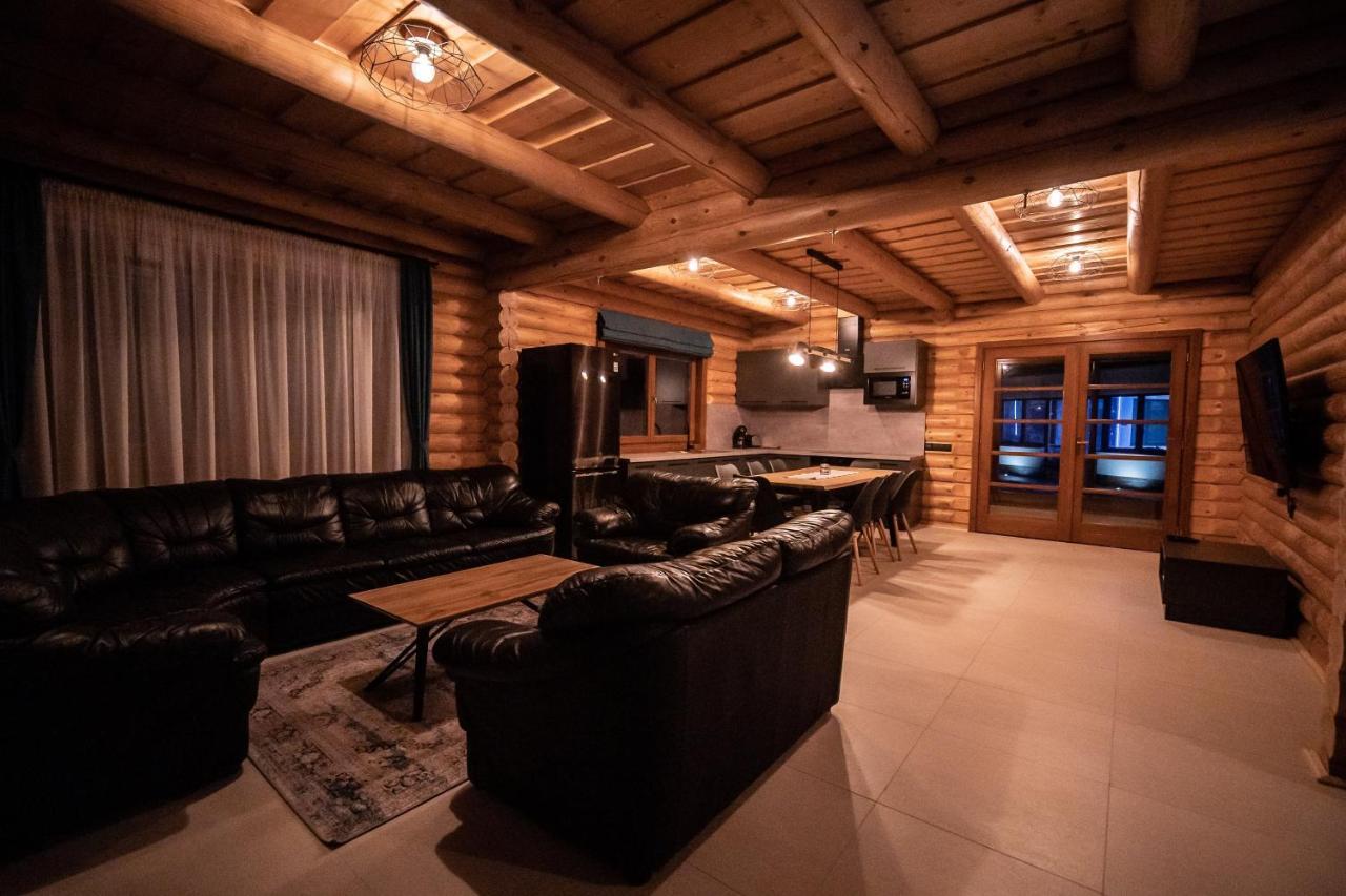 Mitosz Apartman 기오멘드로드 외부 사진